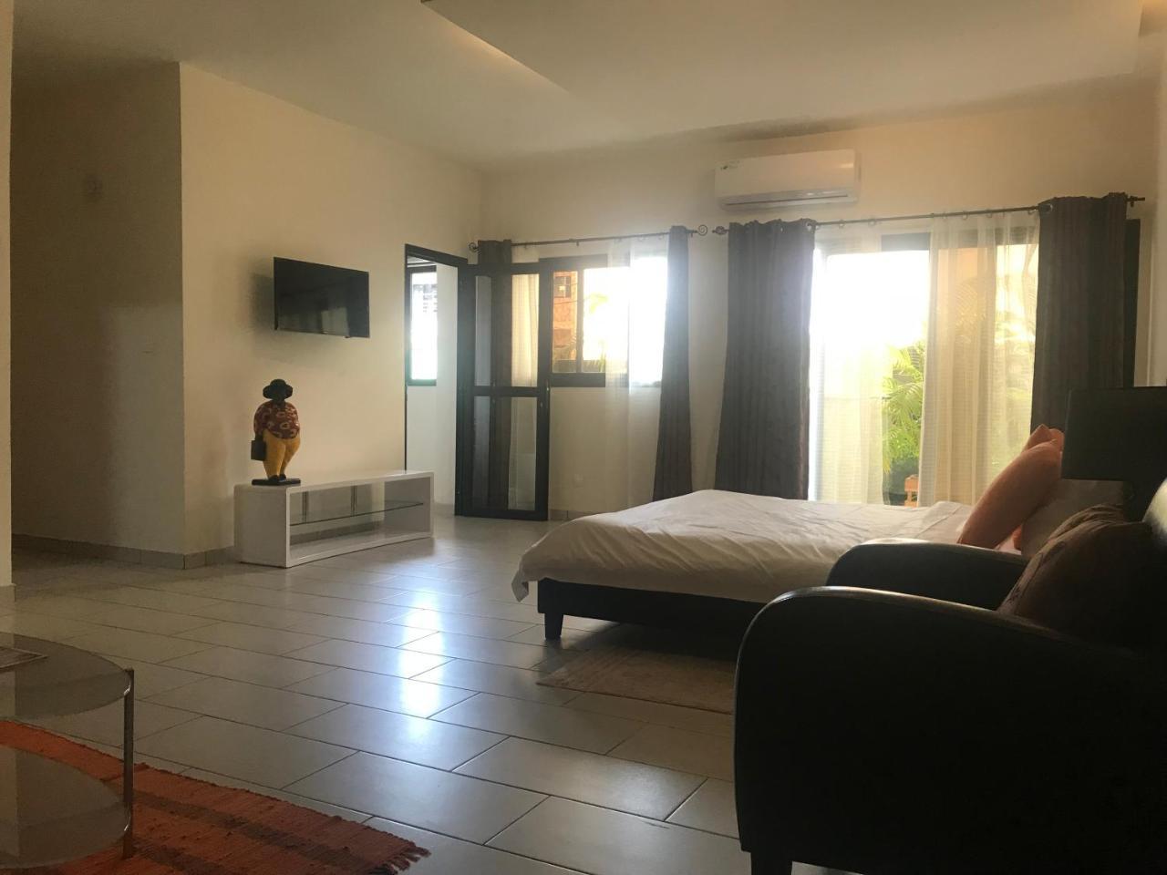 Residence Awale Abidjan Luaran gambar