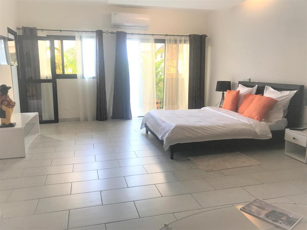 Residence Awale Abidjan Luaran gambar