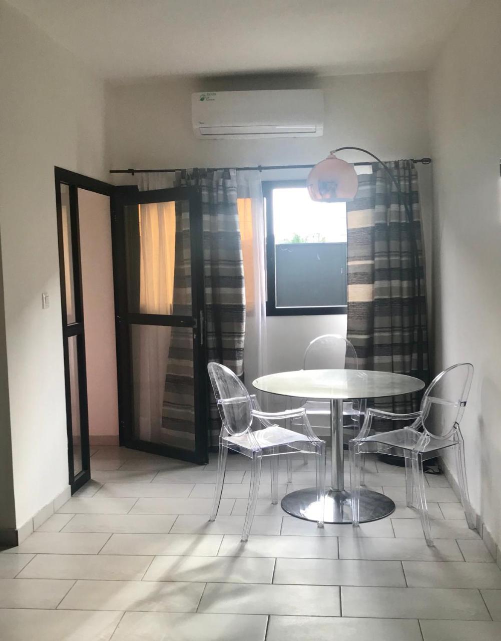 Residence Awale Abidjan Luaran gambar